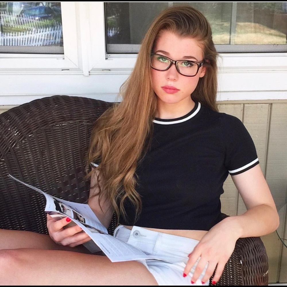 Brandy Melville crop sweater